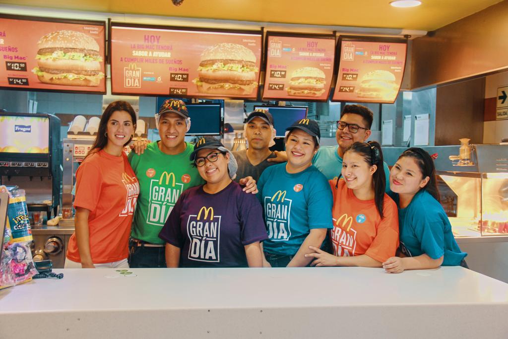 [Perú] Amy Gutiérrez compró 1000 Big Mac para donarlo a niños y jóvenes del Callao