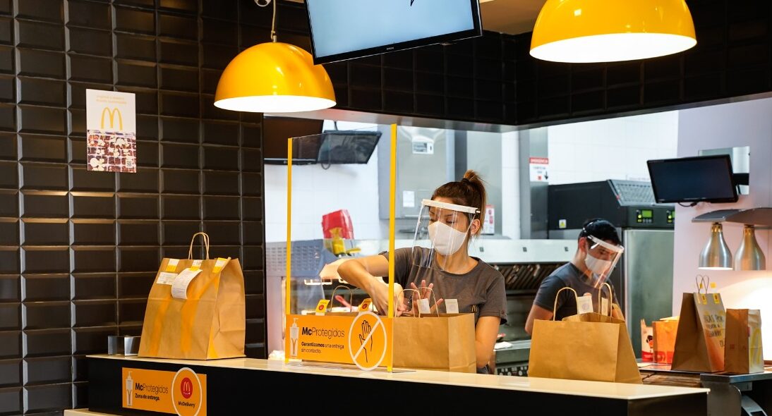 [Argentina] McDonald’s reabrió su local en Aeroparque con los más estrictos protocolos para recibir a sus clientes
