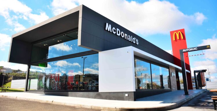 [Uruguay] McDonald’s abrió un restaurante en Rivera en  el Shopping Siñeriz