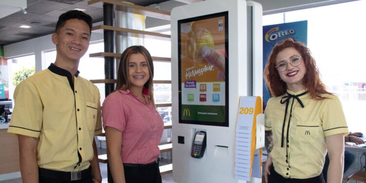 [Costa Rica] McDonald’s contratará 300 personas en el último trimestre del año
