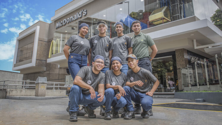 [Venezuela] McDonald’s celebra 38 años en el país ratificando su compromiso con el empleo y las oportunidades para jóvenes